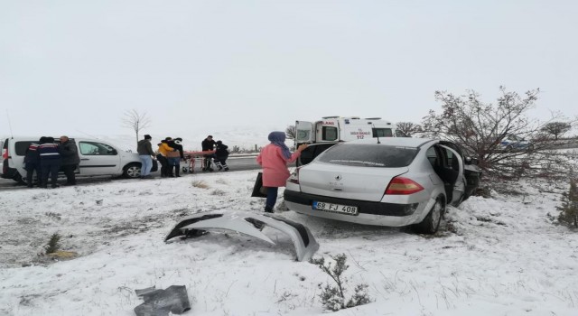 Trafik Kazası: 4 Yaralı