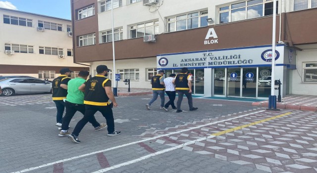 Polisten Kaçamadılar
