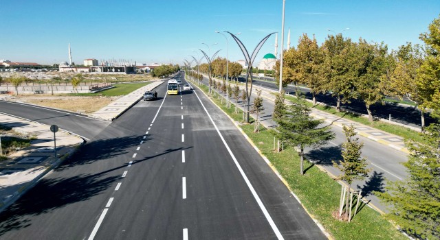 Aşık Molla Caddesi Trafiğe Açıldı