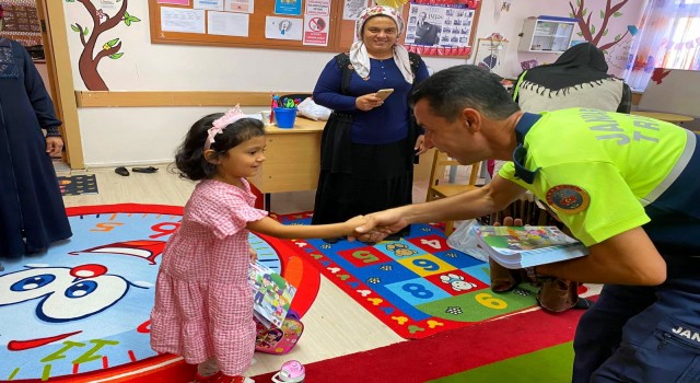 Jandarma Öğrencileri İlk Günlerinde Yalnız Bırakmadı