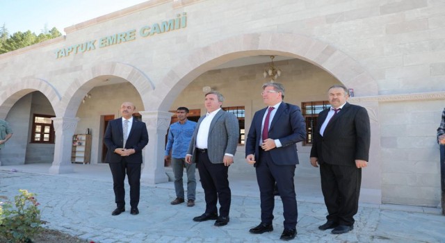 “Milli ve Manevi Değerlerimize Sahip Çıkıyoruz”