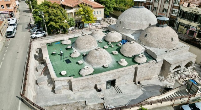 Tarihi Hamama Belediye Eli Değdi