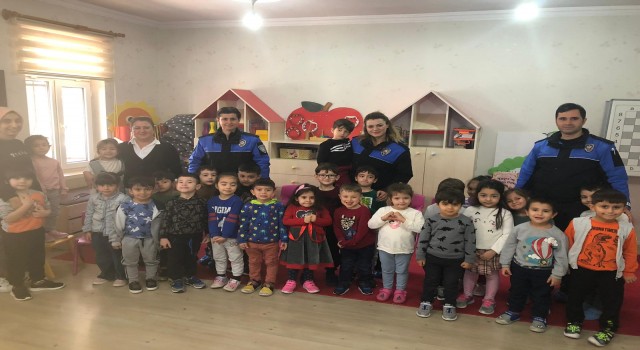 Miniklere Trafik ve Güvenlik Sunumu