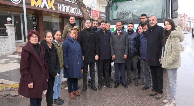 Aksaray İyi Parti Yönetimi Deprem Bölgesine 2 Yardım Tırı Gönderdi