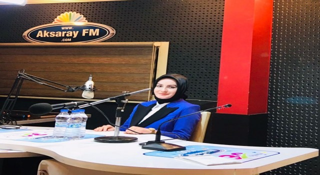 SÜMEYYE ÖZYÖN RADYO PROGRAMINA KATILDI