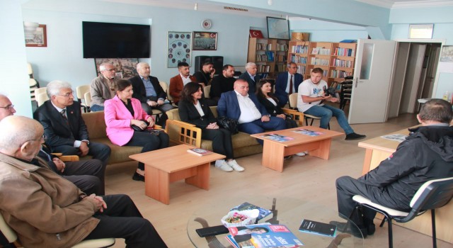Ertürk, Ülkücü Camianın Efsane İsimlerini Ziyaret Etti