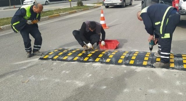 Hız Bariyerleri Faydalı mı Zararlı mı?