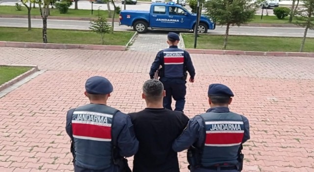 Uyuşturucu Suçundan Aranan 1 Kişi Yakalandı