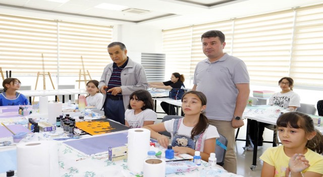 “Başkanımızın Projelerini Gıpta ile İzliyorum”