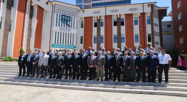 İhtisas Üniversitesi Rektörleri Rize’de Buluştu
