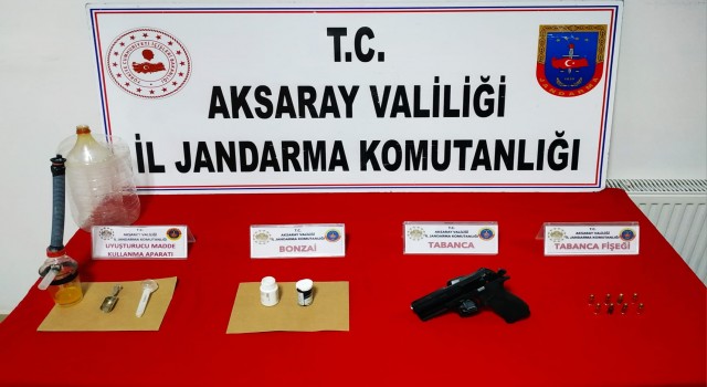 Jandarma 1 Zehir Tacirini Daha Yakaladı