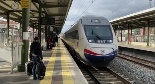 Tren Yolu 2053’e Kaldı