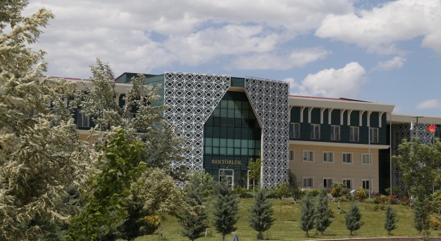 ASÜ’nün 25 Akademisyeni İlk 10 Binde