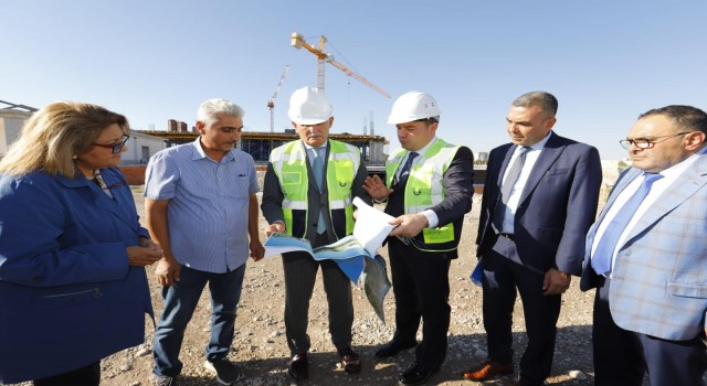 “Başkan Dinçer Aksaray’ı Geleceğe Taşıyor”