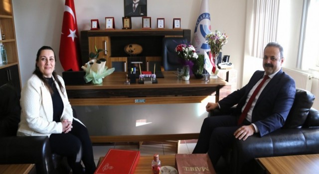 Dekan Aysu Altaş’a Tebrik Ziyareti