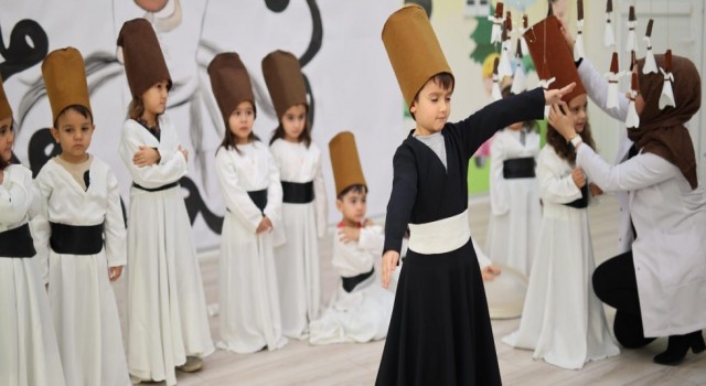 Miniklerin Semazen Gösterisine Yoğun İlgi