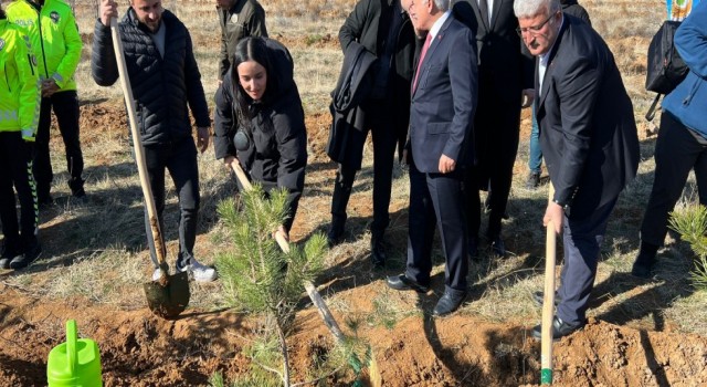 Vali Kumbuzoğlu “Her Evlilik Aksaray’a Nefes Olacak”