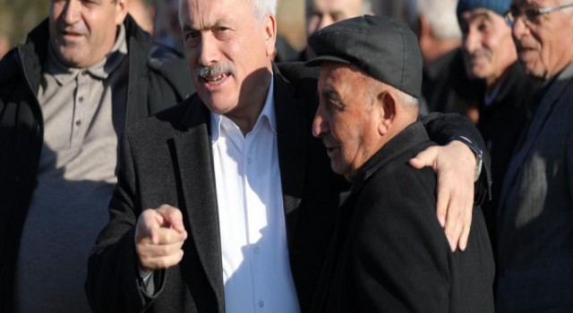 Vali Kumbuzoğlu Köylülerin Taleplerini Dinledi