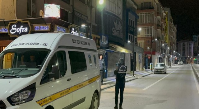 Ankara Caddesinde Bıçaklı Kavga 1 Ağır Yaralı