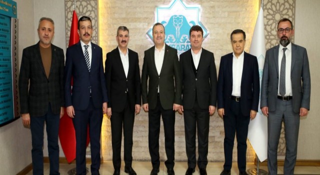 Gökgöz “Dinçer’in Projeleri Halka Hitap Ediyor”