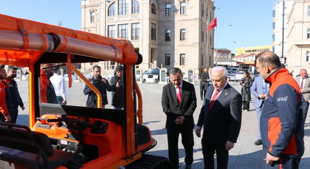 Sivil Savunmaya Sergi ile Dikkat Çektiler