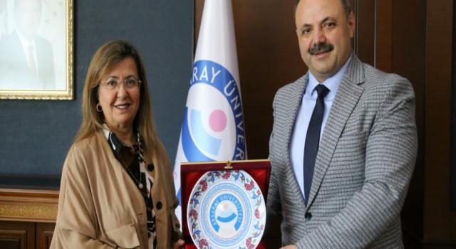 İDÜ Rektörü Tunçsiper’den Nezaket Ziyareti