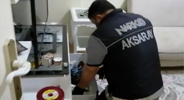 Polis Ekipleri 2 Zehir Tacirini Daha Yakaladı