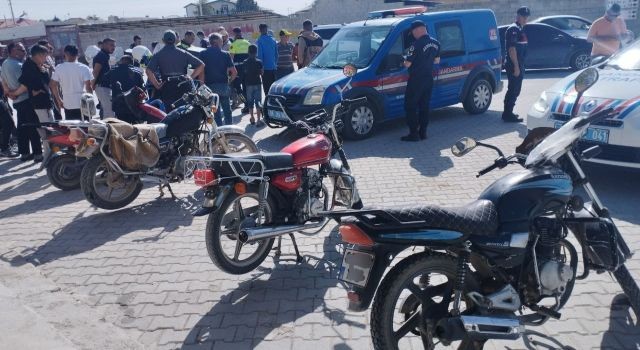 Eskil’de, Jandarmadan Motosikletlere Sıkı Denetim