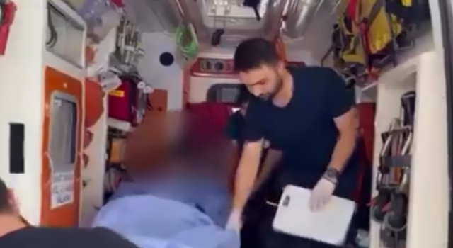 15 Yaşındaki Çocuk Arkadaşını Bıçakladı