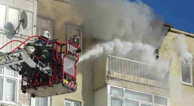 Apartman Garajında Yangın Ucuz Atlatıldı