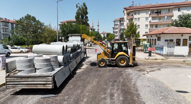 “Bölcek Caddesi Altyapı Çalışmasında Sona Geliniyor”