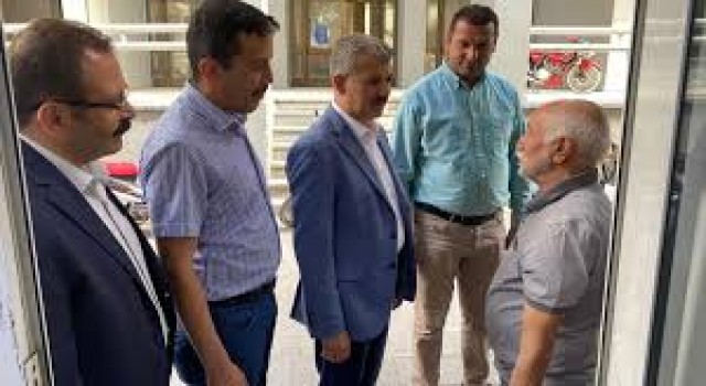 AK Parti Teşkilatından Hastalara ve Esnaflara Ziyaret