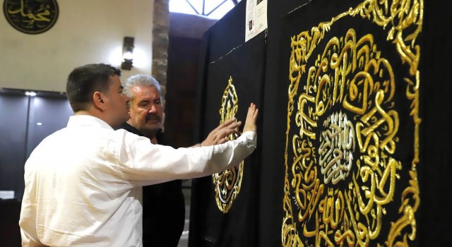 Kutsal Emanetler Sergisi Aksaray’da Yoğun İlgi Görüyor