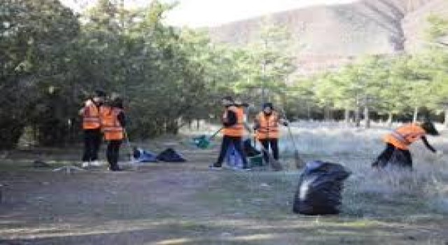 Öğrencilerden Çevreye Duyarlı Davranış