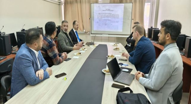 ASÜ Bölge Üniversitelerine Örnek Oluyor