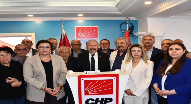 CHP Aksaray'da İstifa Hareketliliği: Bin 500 Üyenin Ayrıldığı İddia Edildi