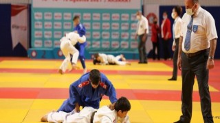 Yıldızlar Judo Türkiye Şampiyonası Aksaray'da Başladı
