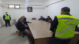 Jandarma Ekipleri Trafik Güvenliği İçin Eğitim Veriyor