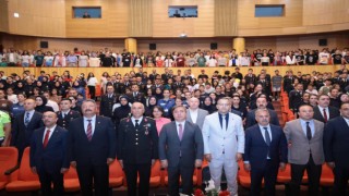 Gençler Günün 8 Saatini Sanal Dünyada Geçiriyor