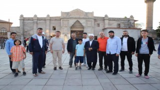 Belediye Ekipleri Bayramda da Durmadı
