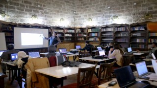 Gençlere 2 Önemli Kurs Desteği