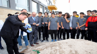 Dinçer; ‘’Öğrencilerimizle Birlikte Geleceğe Nefes Olmaya Devam Ediyoruz’’