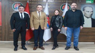 “Destek Değil, Köstek Oluyorlar”