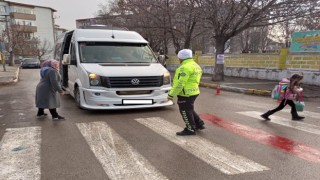Polis Okul Çevrelerinde Sıkı Denetimde