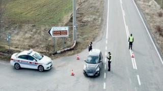 Jandarma Trafik Denetimlerini Sürdürüyor