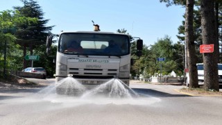 Kabristanlıklar Bayram Ziyaretleri İçin Hazırlandı