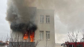 Devrilen Soba Evi Alev Topuna Çevirdi
