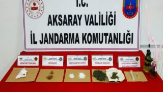 Jandarmanın Zehir Operasyonunda 5 Gözaltı