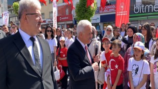 “Al Bayrağın Altında Nice Bin Yıllara”