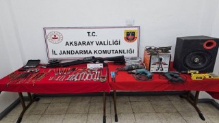 Çaldığı Malzemeler İle Yakalandı